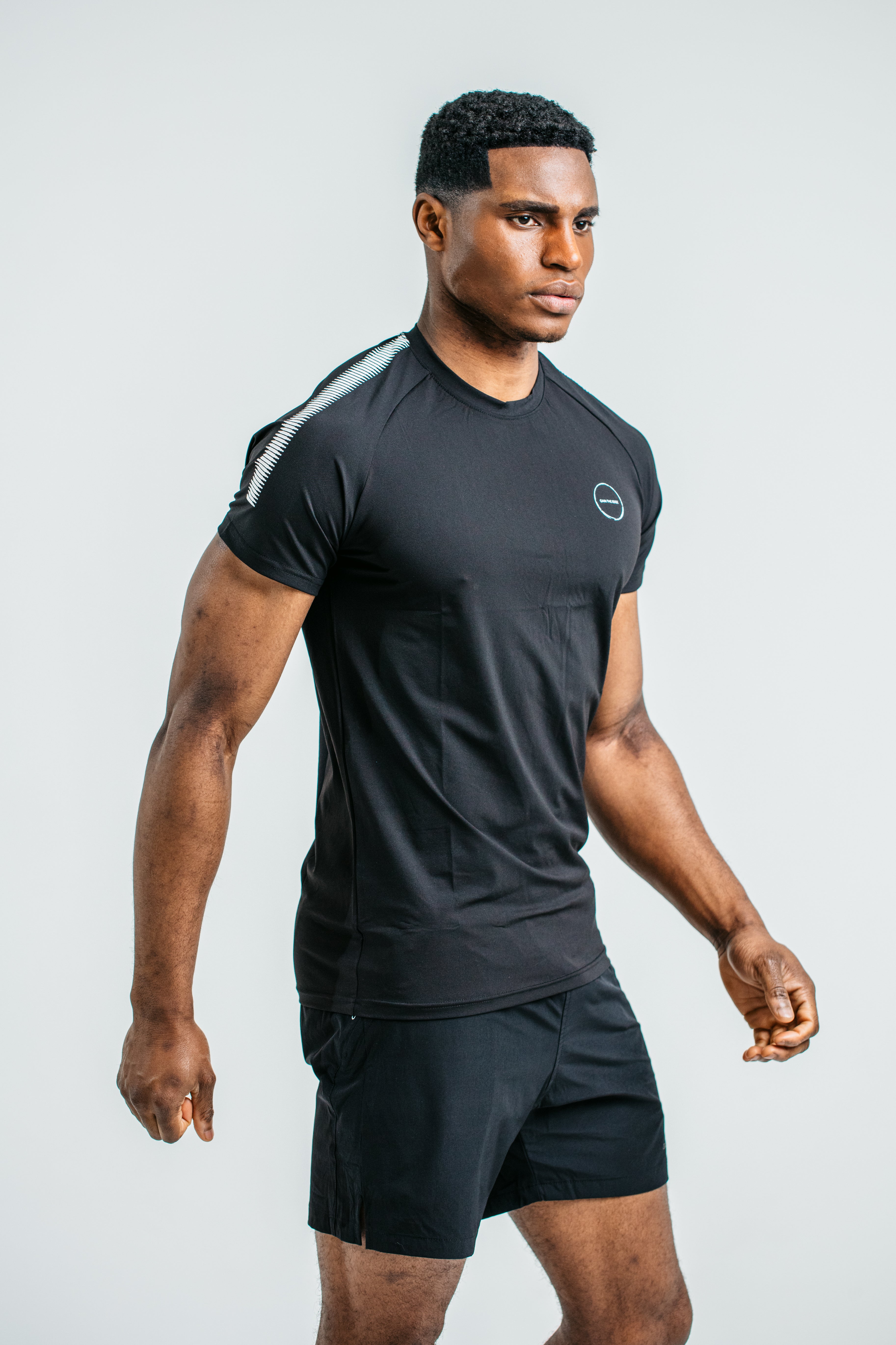 Essential T-Shirt In Black - Gain The Edge Official